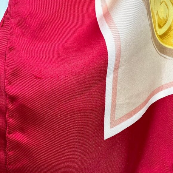 Vintage Celine Paris 100% Silk Scarf Satin 34" Beige Gold Chain Red trim (35) - Picture 13 of 15